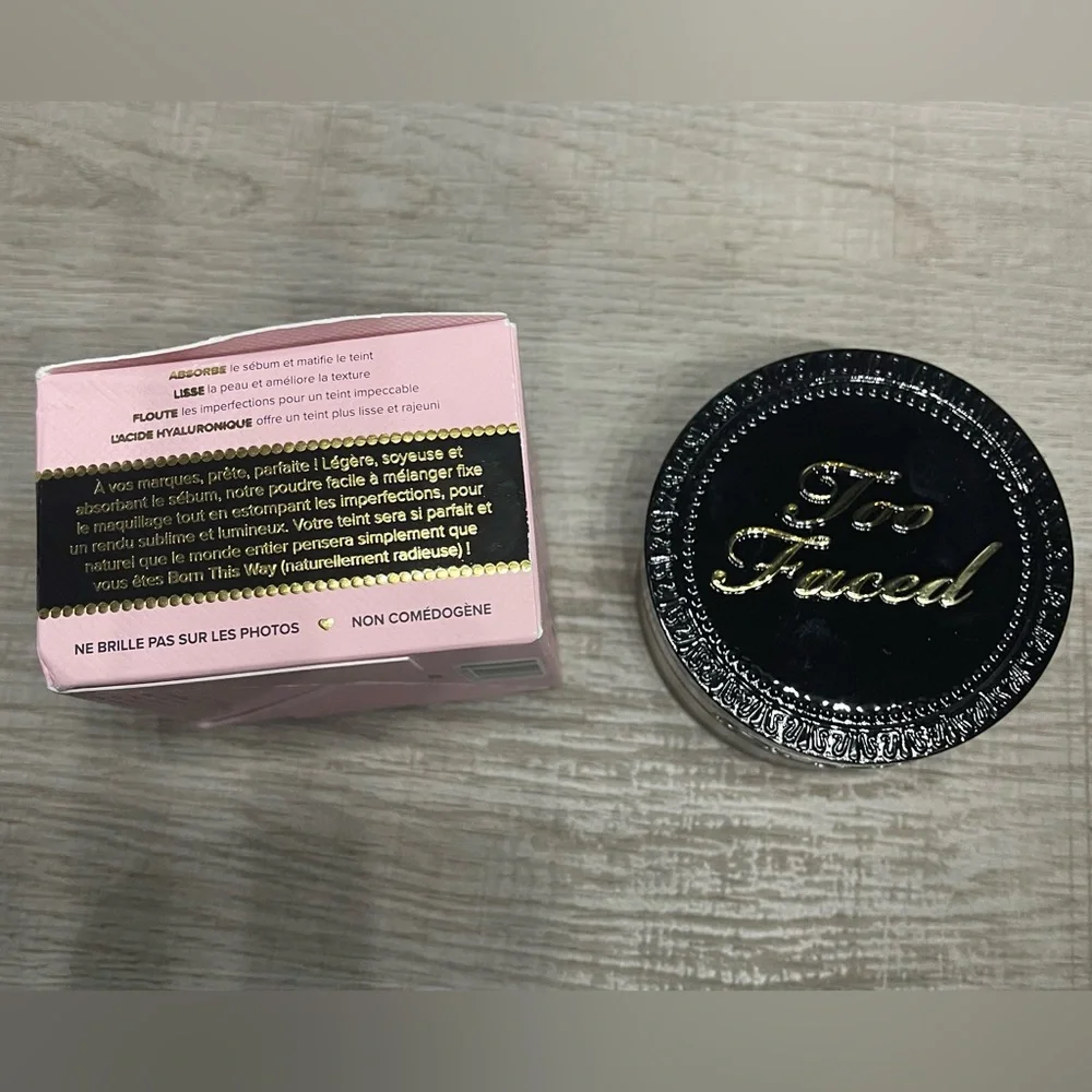 Too Faced Ethereal Setting Powder Translucent - Picture 6 of 9